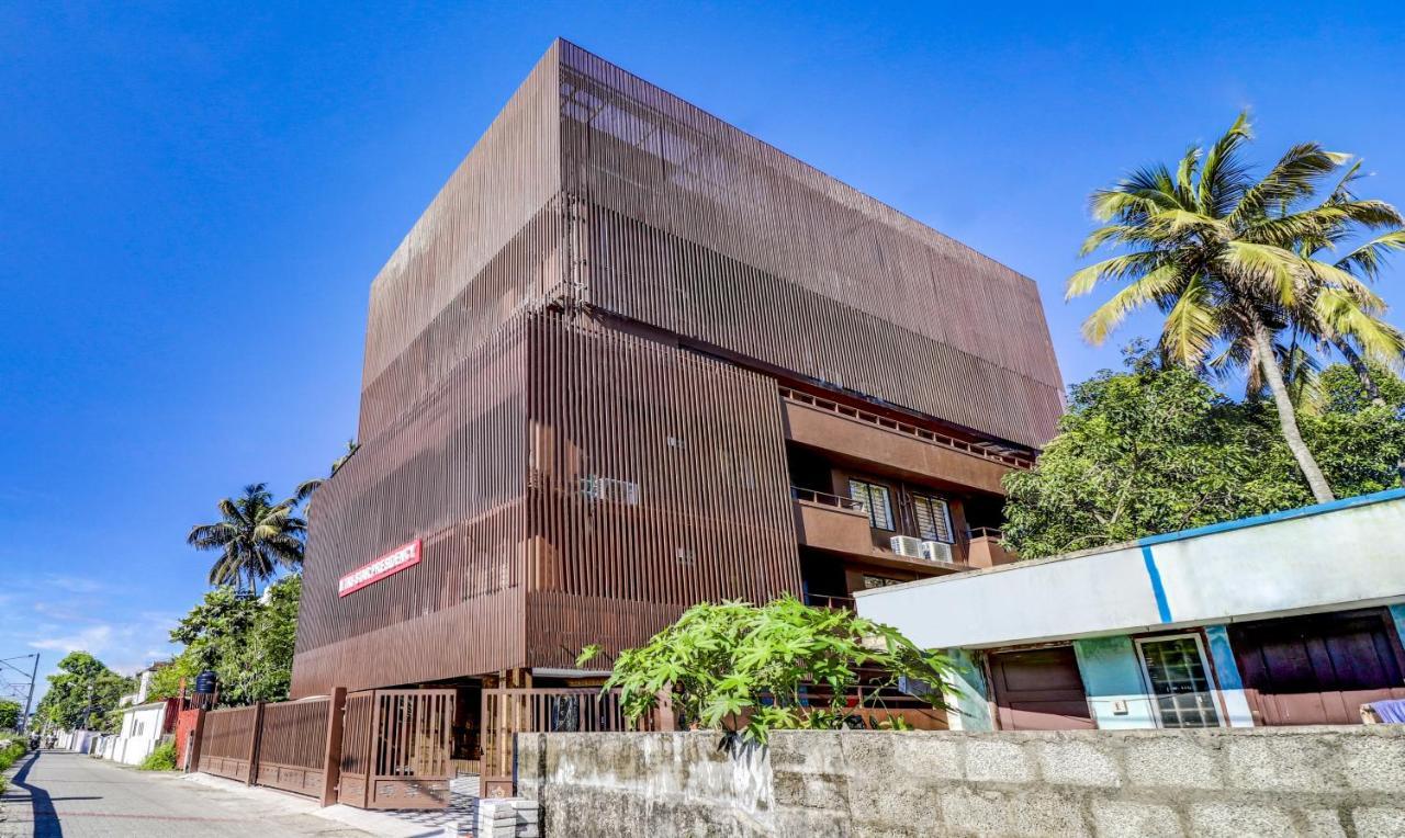 Tri-Star Presidency Cochin Hotell Kochi Exteriör bild